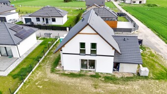 Niewielki domek z wielkim potencjałem. Biuro Nieruchomości Bielsko-Biała