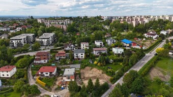 Działka w dzielnicy Lipnik, tuż obok os Złote Łany i Straconki. Biuro Nieruchomości Bielsko-Biała