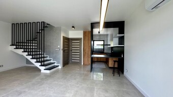 Przestronny, nowoczesny salon, Biuro Nieruchomości Bielsko-Biała