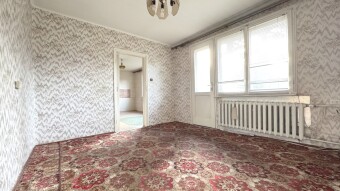Salon.Pokój na piętrze z wyjściem na balkon.Biuro Nieruchomości Bielsko-Biała